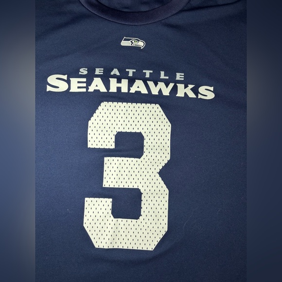 Seattle Seahawks Russell Wilson Jersey - Picture 4 of 13